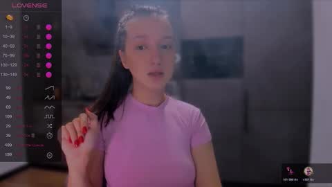 Snapshot of lililaluna chatting on 11/04/25, 06:18 ... online show from 11/04/25, 06:18