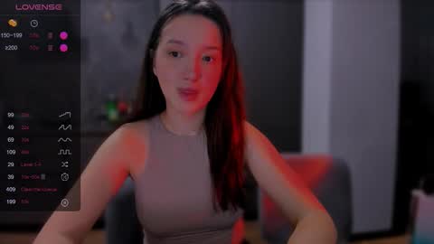 Snapshot of lililaluna chatting on 11/18/25, 04:44 ... online show from 11/18/25, 04:44