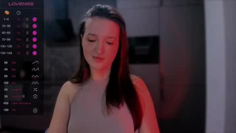 Snapshot of lililaluna chatting on 12/01/25, 04:45 ... online show from 12/01/25, 04:45