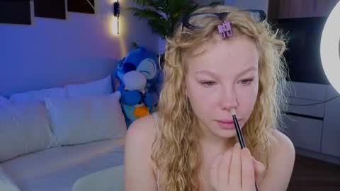 lililok101 online show from 04/28/26, 02:27