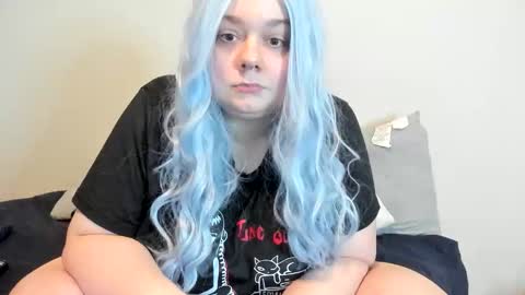 Lili Marie online show from 10/21/25, 04:46