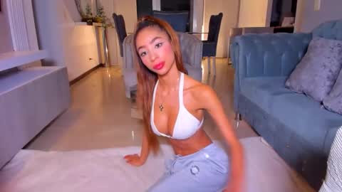 Lili  online show from 12/20/25, 02:51