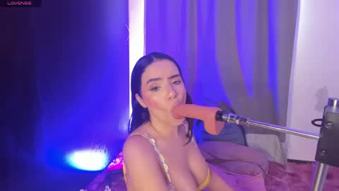 Snapshot of lilirouse chatting on 04/25/26, 01:41 lilirouse online show from 04/25/26, 01:41