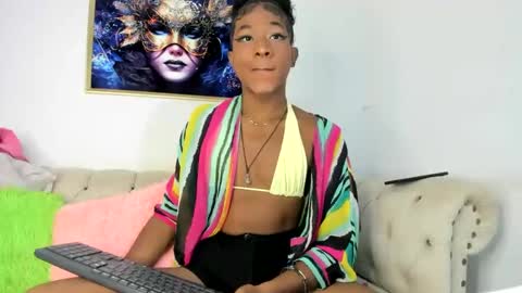 lilit2005_ online show from 02/14/25, 08:59