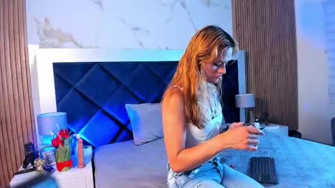 Snapshot of lilit_doll chatting on 05/17/26, 12:30 lilit online show from 05/17/26, 12:30