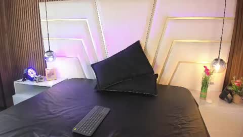 Snapshot of lilit_doll chatting on 07/07/26, 06:01 lilit online show from 07/07/26, 06:01