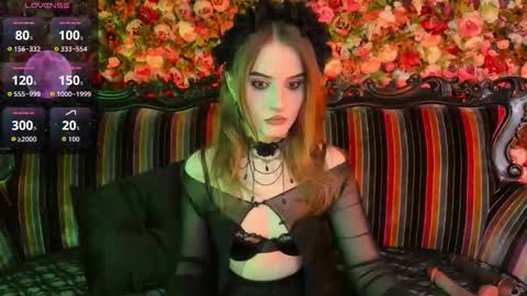 lilit_el_ online show from 02/22/26, 03:32