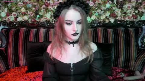 lilit_el_ online show from 04/05/26, 09:45