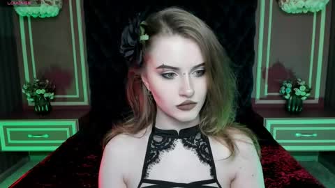 lilit_el_ online show from 04/19/26, 05:56