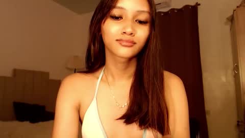 Chloe online show from 10/07/25, 06:10