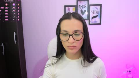 Snapshot of lilith01_ chatting on 01/11/25, 12:22 Leidy online show from 01/11/25, 12:22