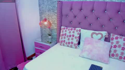 Snapshot of lilith_55 chatting on 12/22/25, 08:50 lilith_55 online show from 12/22/25, 08:50