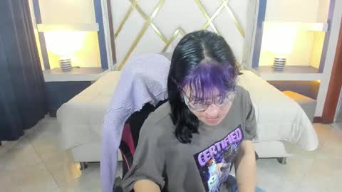 Snapshot of lilith_ayanami chatting on 02/20/26, 11:43 lilith online show from 02/20/26, 11:43