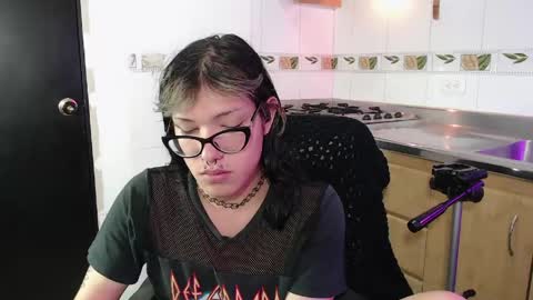 lilith  online show from 06/09/26, 01:45