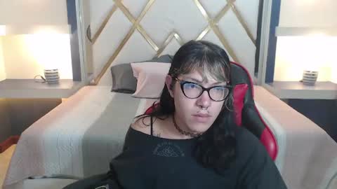 Snapshot of lilith_ayanami chatting on 06/17/26, 02:07 lilith online show from 06/17/26, 02:07