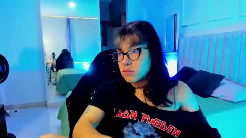 Snapshot of lilith_ayanami chatting on 06/25/26, 11:59 lilith online show from 06/25/26, 11:59