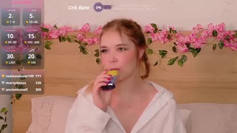Snapshot of lilith_bonheur chatting on 09/27/25, 03:33 Lilith Bonheur online show from 09/27/25, 03:33