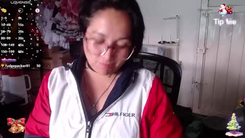 Snapshot of lilith_camp chatting on 12/20/24, 08:34 Laura lopez online show from 12/20/24, 08:34
