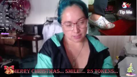 Snapshot of lilith_camp chatting on 12/23/24, 03:12 Laura lopez online show from 12/23/24, 03:12