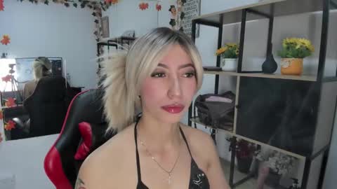 lilith cooper20 online show from 10/02/25, 10:39