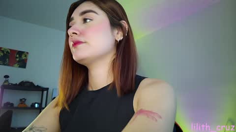 Snapshot of lilith_cruzz chatting on 12/23/24, 09:51 Lilith online show from 12/23/24, 09:51