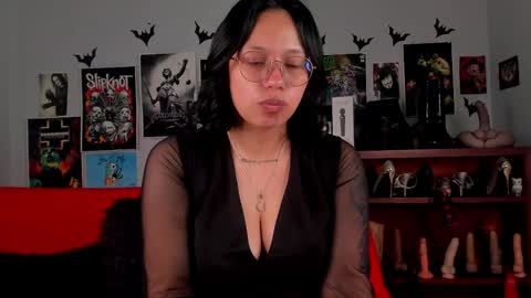 Snapshot of lilith_deveraux_ chatting on 05/19/26, 03:07 MISTRESS LILITH online show from 05/19/26, 03:07