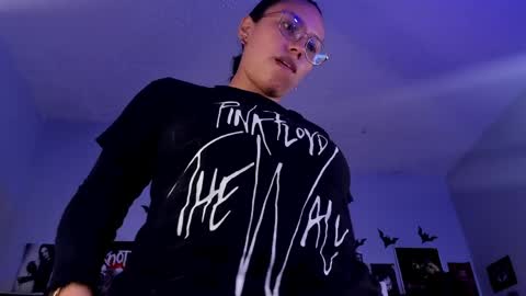 Snapshot of lilith_deveraux_ chatting on 06/01/26, 04:41 MISTRESS LILITH online show from 06/01/26, 04:41
