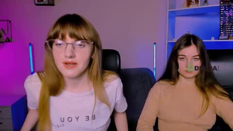 lilith_diva online show from 11/19/25, 08:31