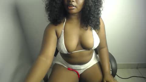 Snapshot of lilith_lala chatting on 02/06/26, 06:22 tina online show from 02/06/26, 06:22