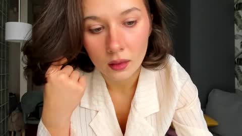 lilith online show from 11/17/25, 12:44