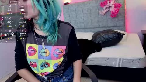 lilith_morgan01 online show from 10/14/25, 12:17