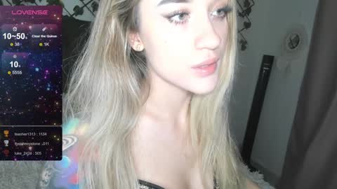 Lilith Parker online show from 12/04/24, 09:07