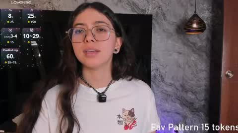 lilith_rosse6 online show from 04/15/26, 02:02