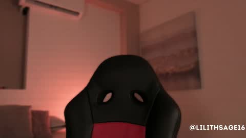 lilith_sage_ online show from 09/13/25, 11:43