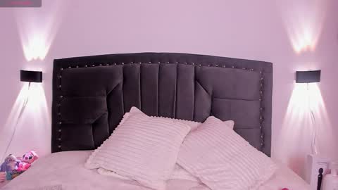 lilith_thompson online show from 10/24/25, 04:31