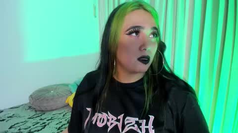 Lilith online show from 12/05/25, 04:32