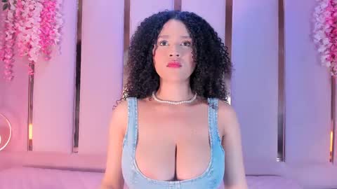 Snapshot of lilithadams11 chatting on 10/04/25, 06:06    online show from 10/04/25, 06:06