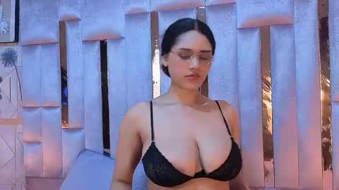 Snapshot of lilithadams11 chatting on 04/18/26, 09:59 online show from 04/18/26, 09:59