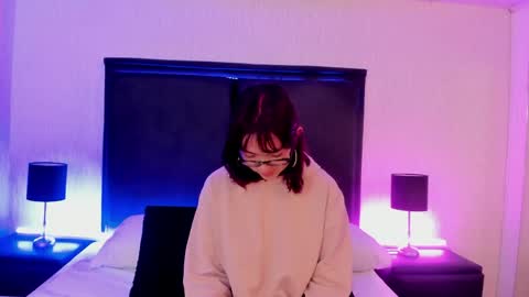 LilithBluum  online show from 04/21/26, 11:16
