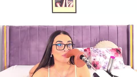 Lily online show from 02/26/25, 06:43