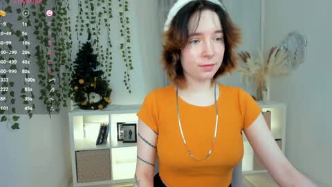 Snapshot of lilithlunna chatting on 01/03/25, 10:29 Lilith online show from 01/03/25, 10:29