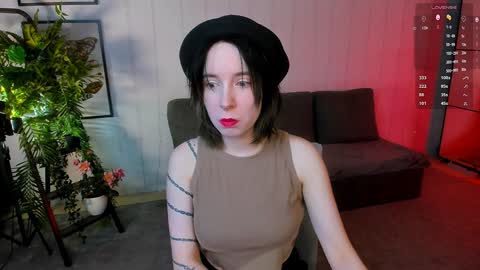 Snapshot of lilithlunna chatting on 02/06/25, 11:15 Lilith online show from 02/06/25, 11:15