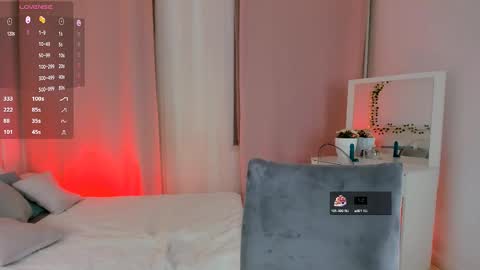 Snapshot of lilithlunna chatting on 03/12/25, 12:53 Lilith online show from 03/12/25, 12:53