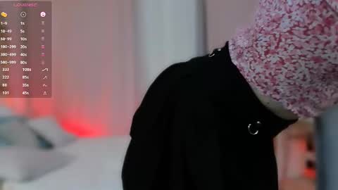 Snapshot of lilithlunna chatting on 03/12/25, 07:02 Lilith online show from 03/12/25, 07:02