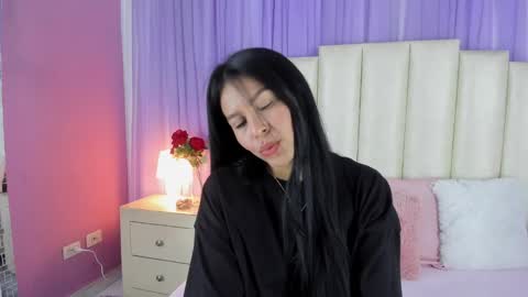 Snapshot of lilithmars69 chatting on 12/19/24, 05:07 Lilith online show from 12/19/24, 05:07