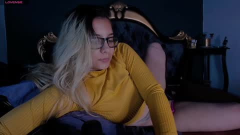 lilithmystic01 online show from 12/13/24, 08:51