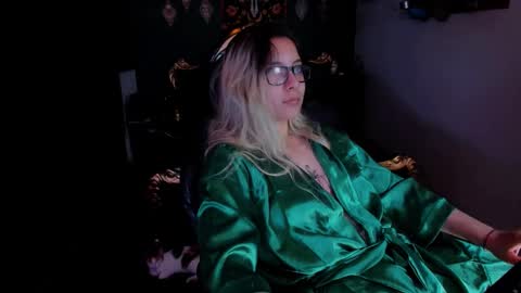 lilithmystic01 online show from 01/10/25, 07:46