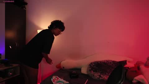 Snapshot of lilithrose_2 chatting on 09/26/25, 05:11 lilithrose_2 online show from 09/26/25, 05:11