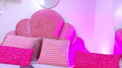 lilithsmith__ online show from 09/13/25, 11:32