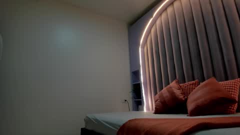 lilithsmith__ online show from 09/26/25, 11:36